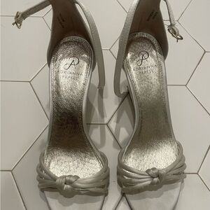 Very cute Satin wedges